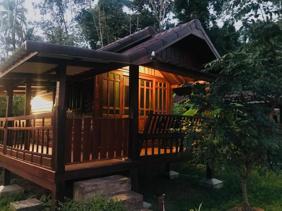 Kohkoodfarmstay Ko Kut Екстер'єр фото