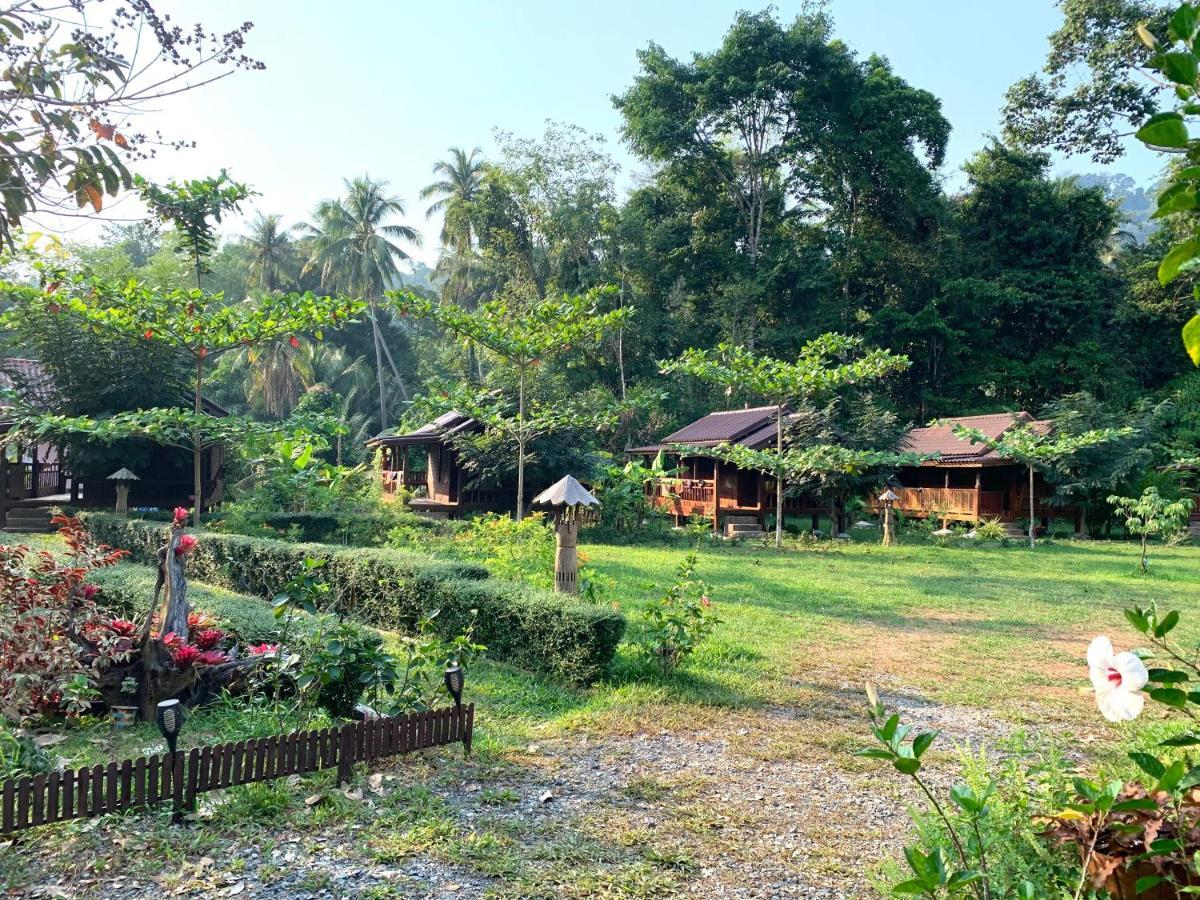 Kohkoodfarmstay Ko Kut Екстер'єр фото