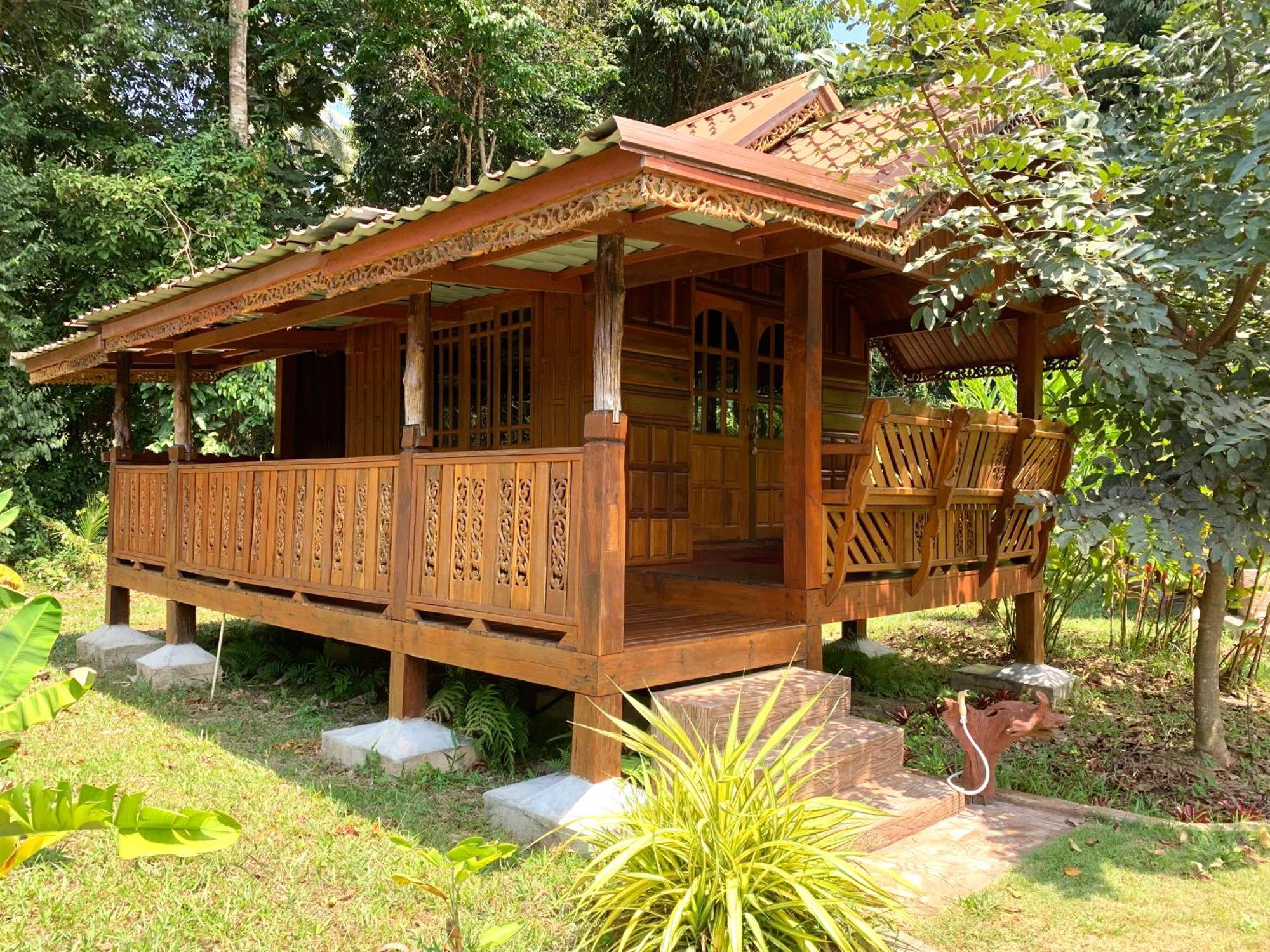 Kohkoodfarmstay Ko Kut Екстер'єр фото
